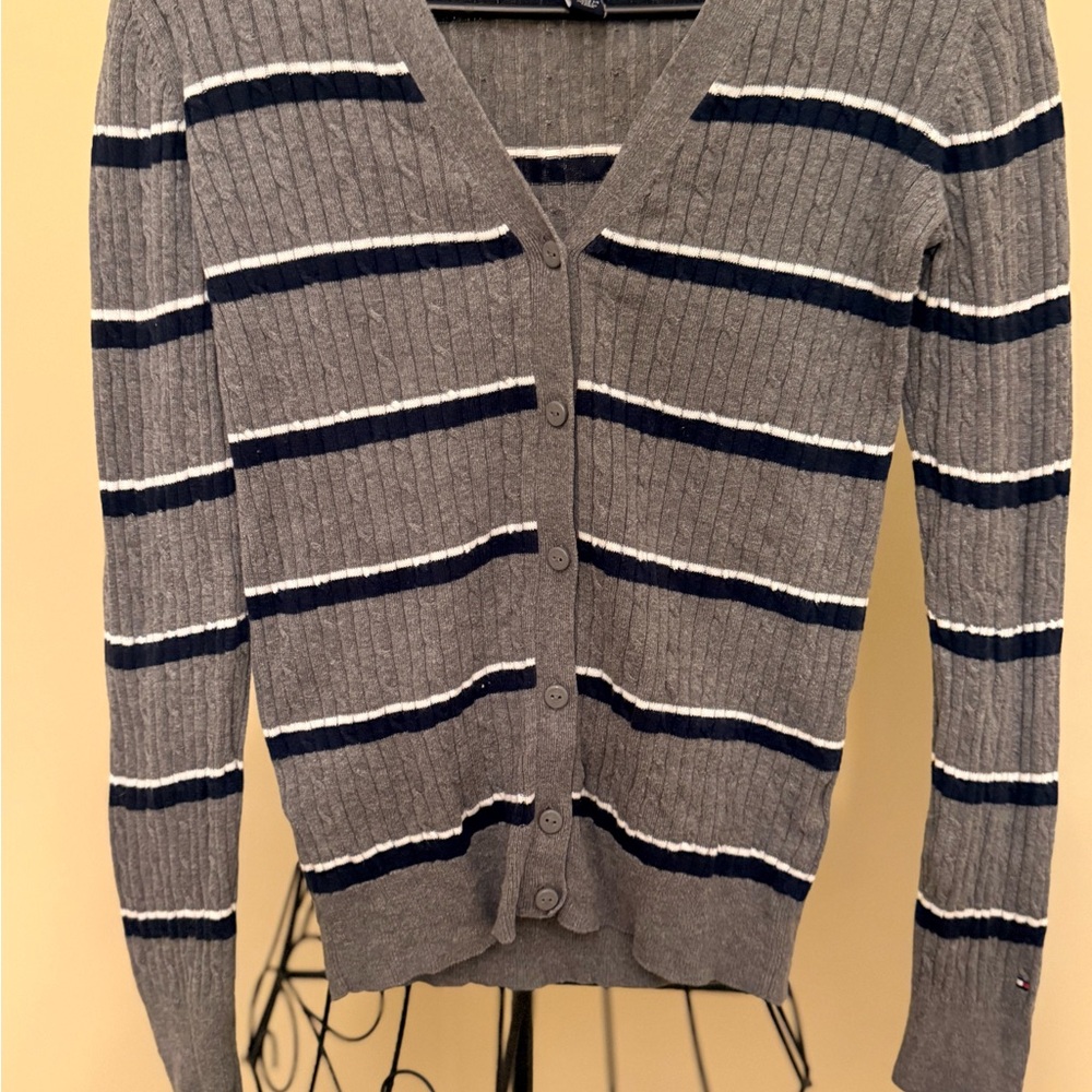 Closet staple grey cardigan